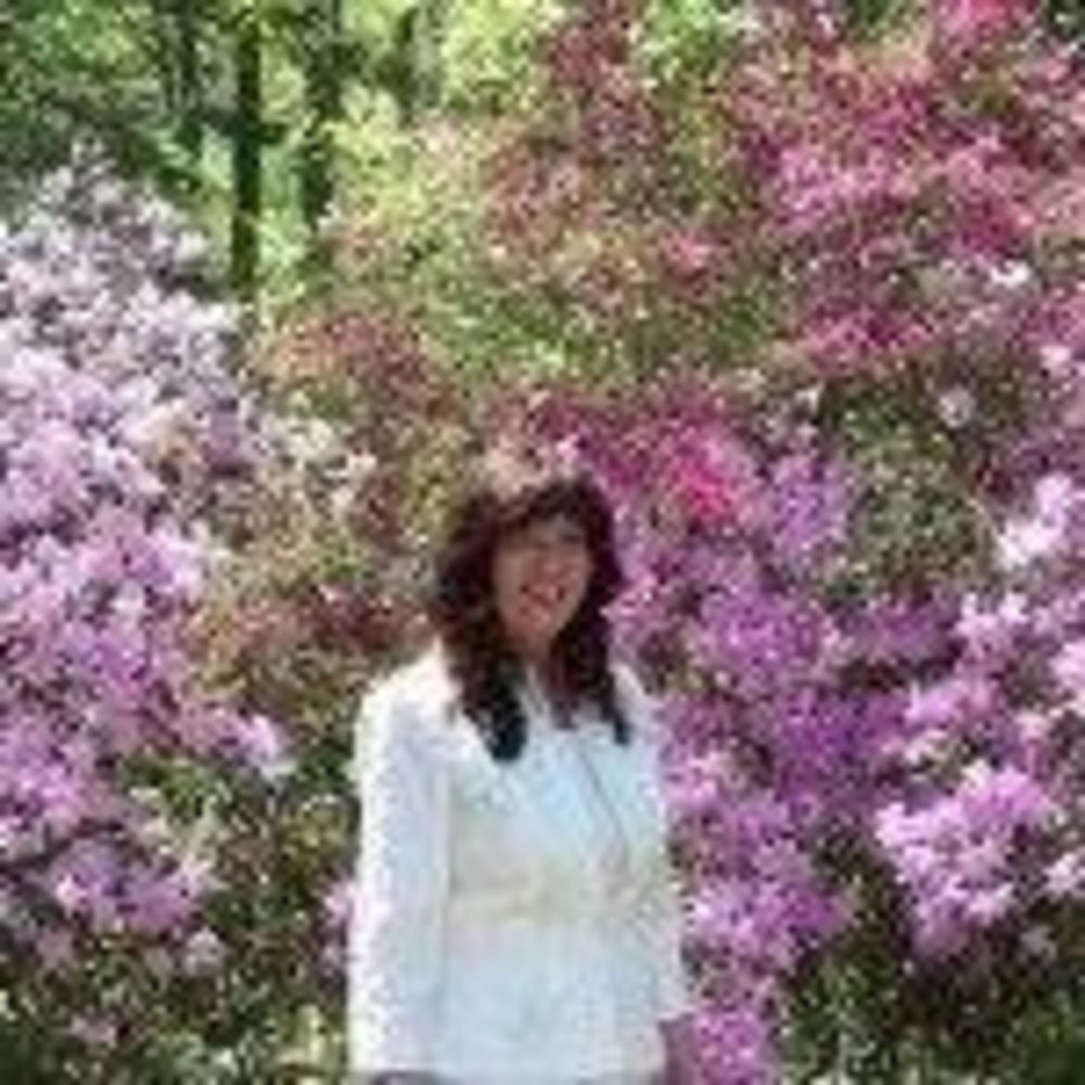 Meet your Posher, Suzanne